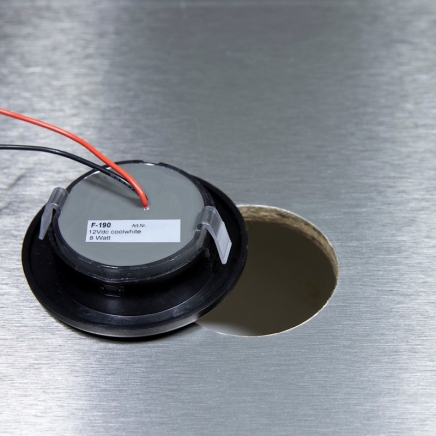 Vodotěsné zástavbové světlo F-190 24V/DC, studená bílá LED, IP67, rámeček černý